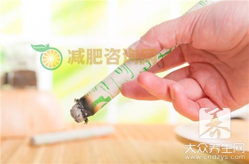 夏季艾灸三大养生穴，身上的毛病都没了(1)