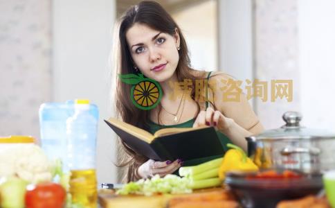 晚上运动后饿了怎么办 不吃晚餐可以减肥吗 晚餐怎么吃减肥效果好