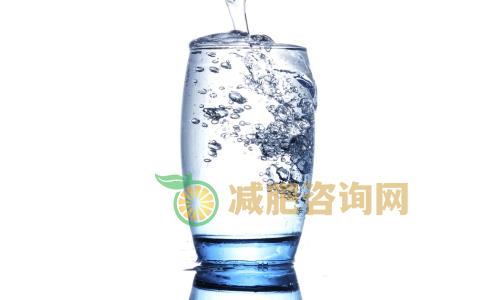 夏季怎么减肥效果好 夏季运动减肥的方法有哪些 夏季运动减肥要注意哪些事项