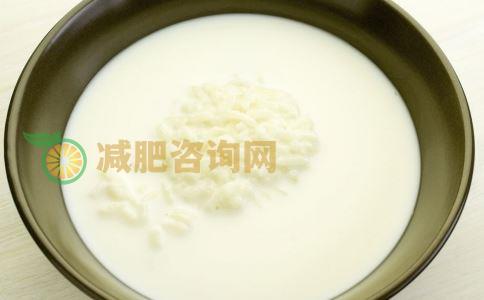 豆浆怎么喝 喝豆浆要注意哪些 喝豆浆可以减肥吗